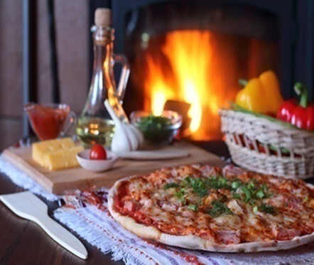 commander pizza tomate à  feu bois vanvess